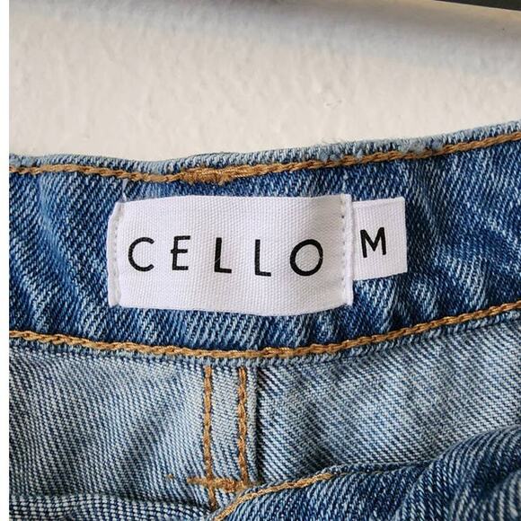 Cello Rip Tide Light Wash High Rise Frayed Hem Denim Shortie Shorts NEW - Picture 9 of 13